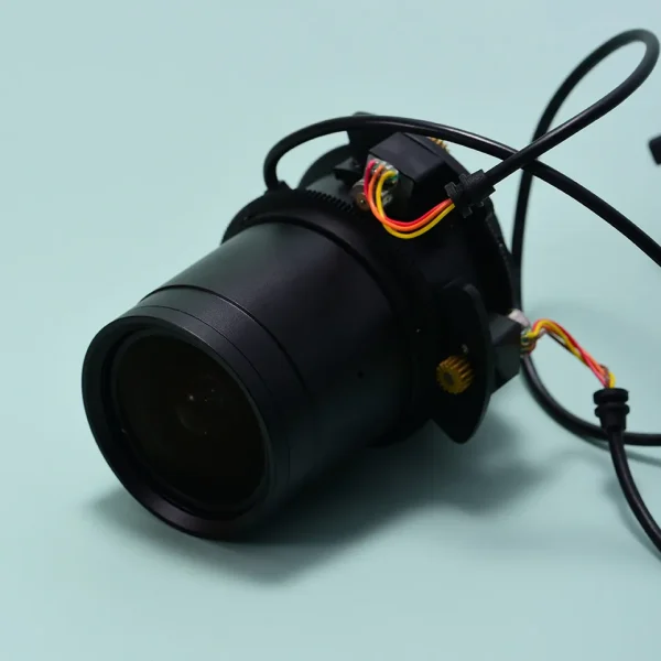 Lens